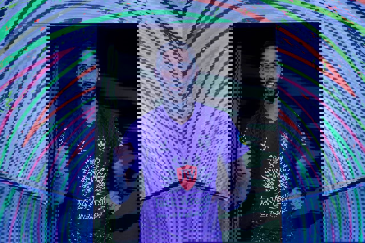 1909906
