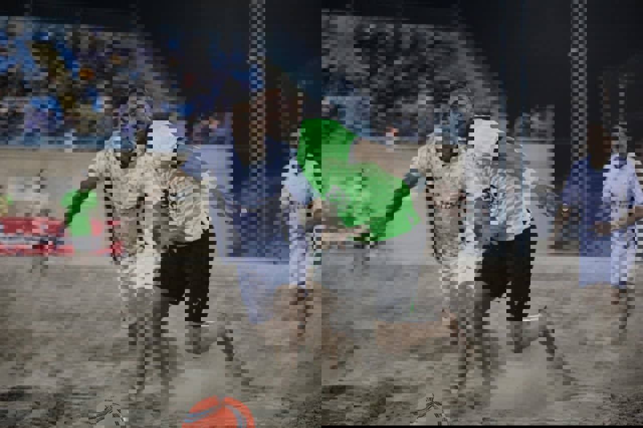 1909954