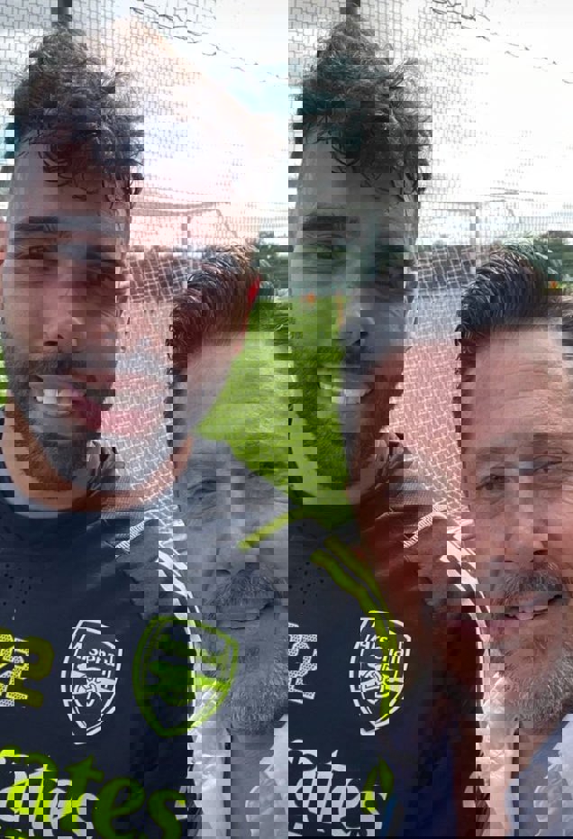 1910044