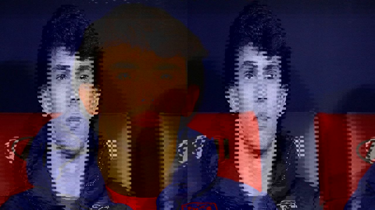1910073