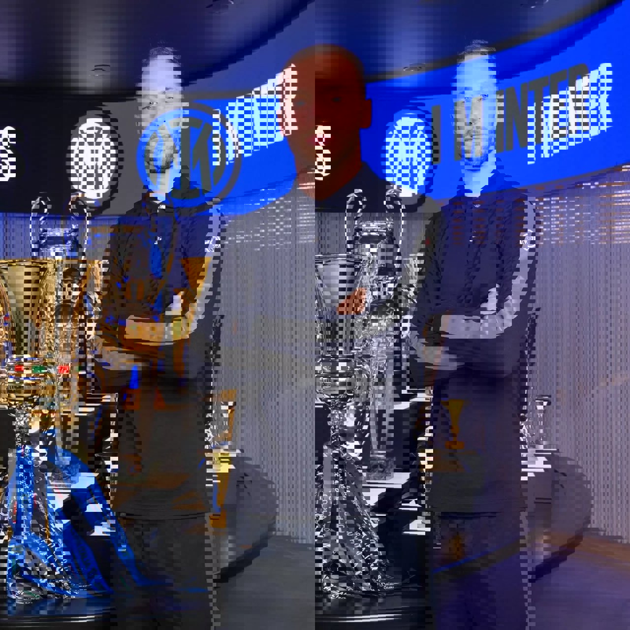 1910135