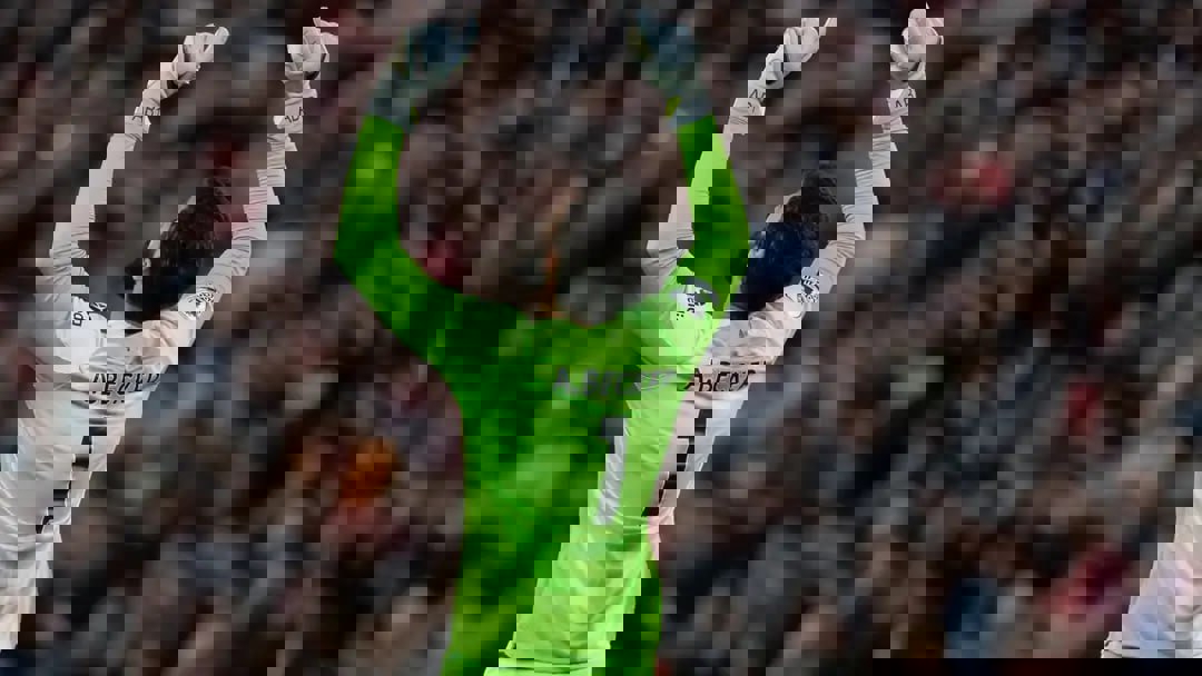 1910167