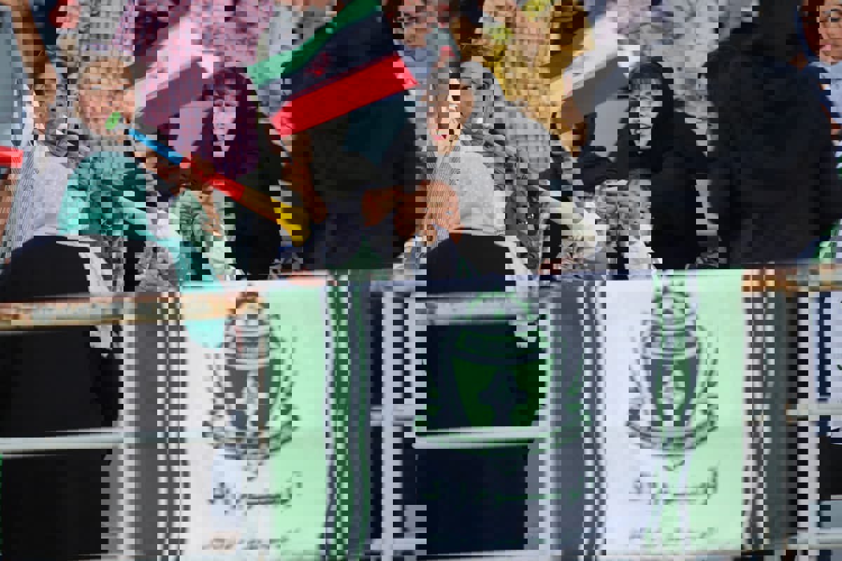 1910215