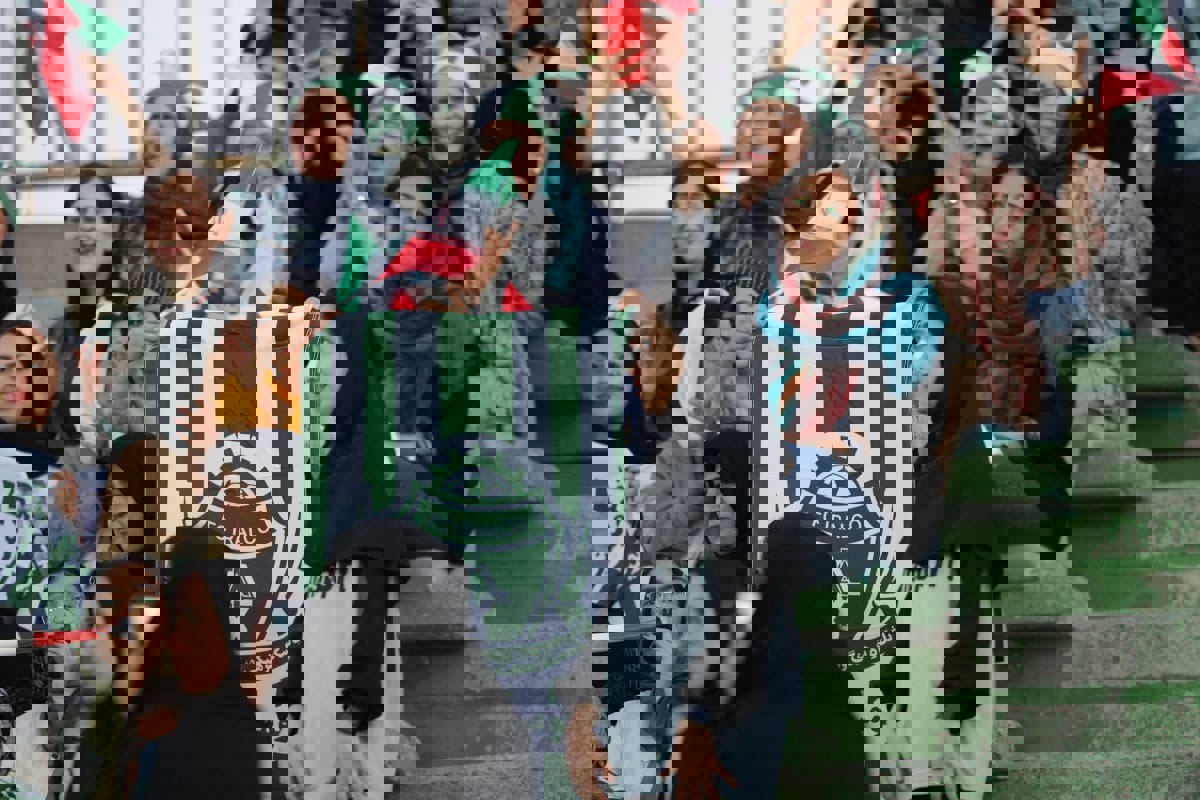 1910210