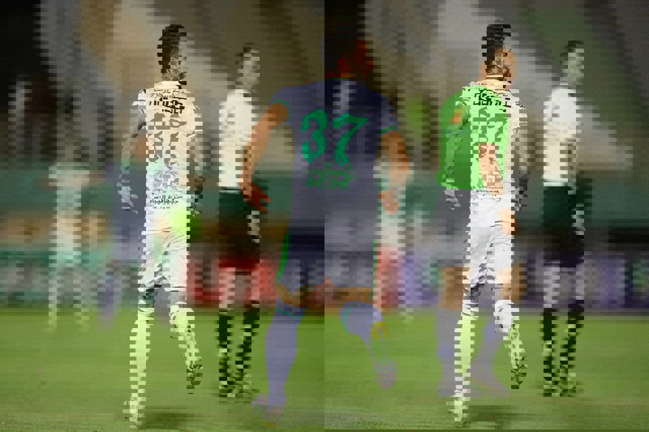 1910303