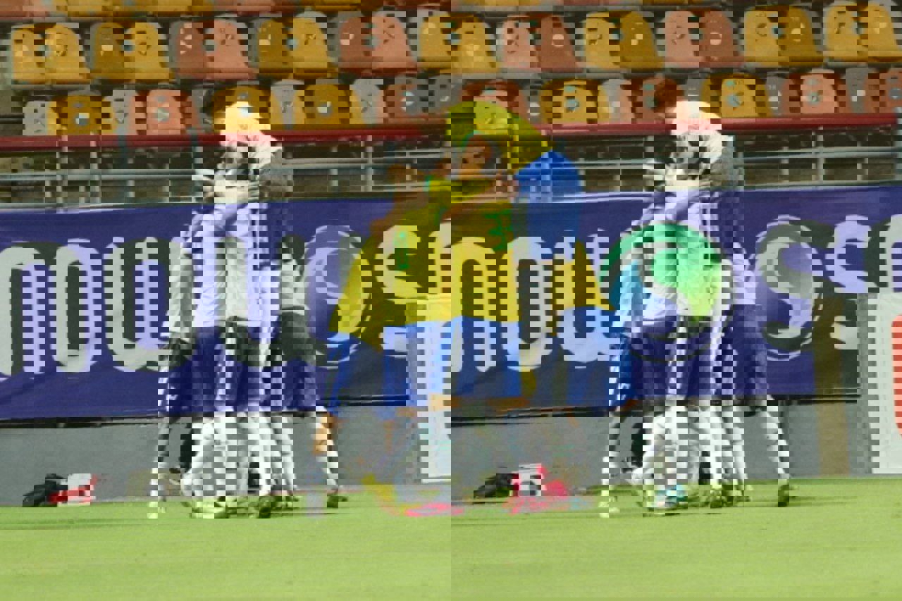 1910793