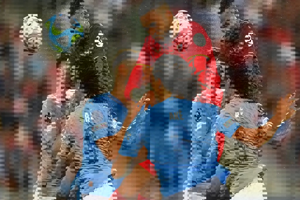 1910827