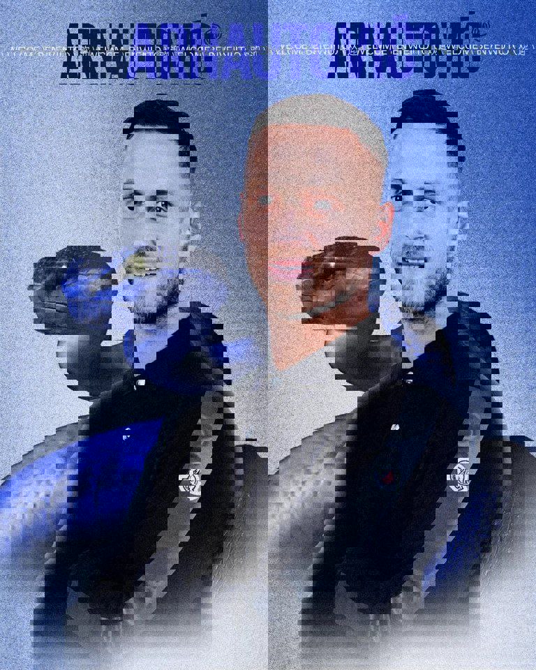1910806