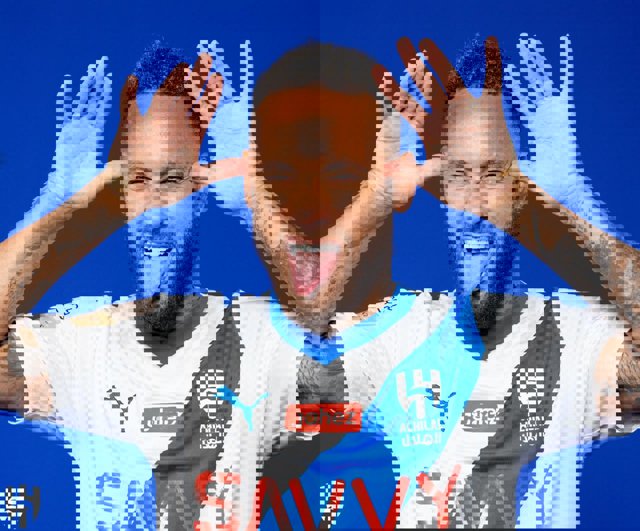 1910376