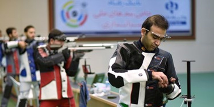 ملیپوش تفنگ در انتظار دریافت ویزای آذربایجان