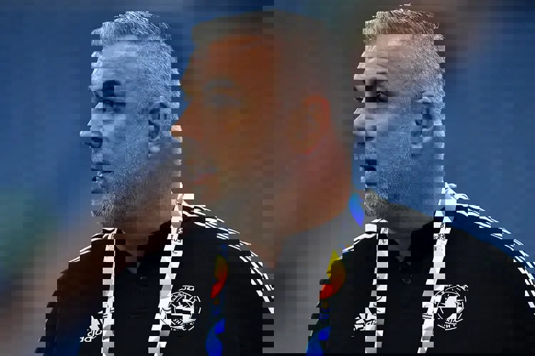 شارجه برای کلبا روی آسیا ریسک کرد / حریف تراکتور جمعه با تمام قوا مقابل فرهاد