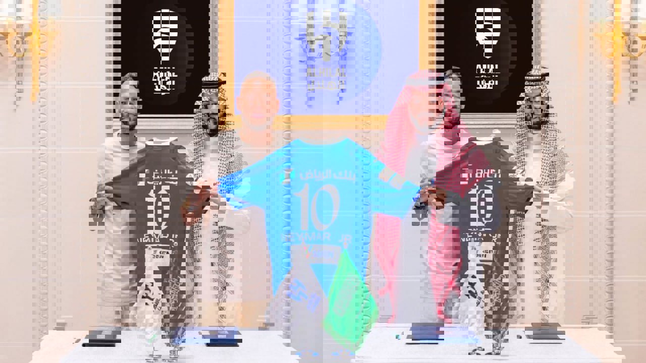 1910589