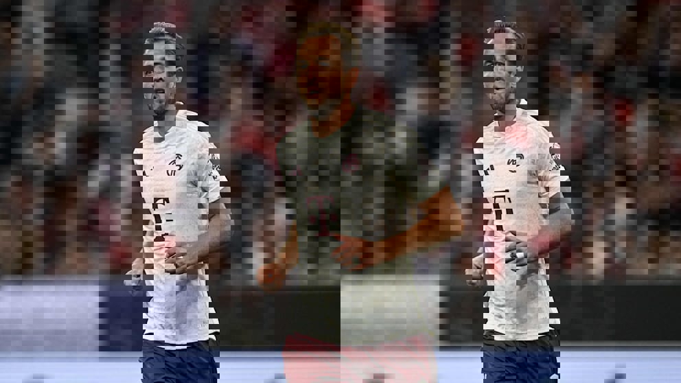1910611
