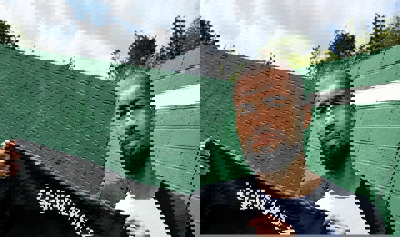 1911297