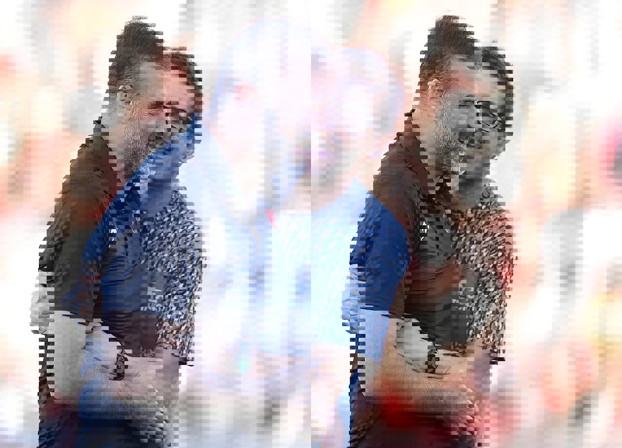 1911367