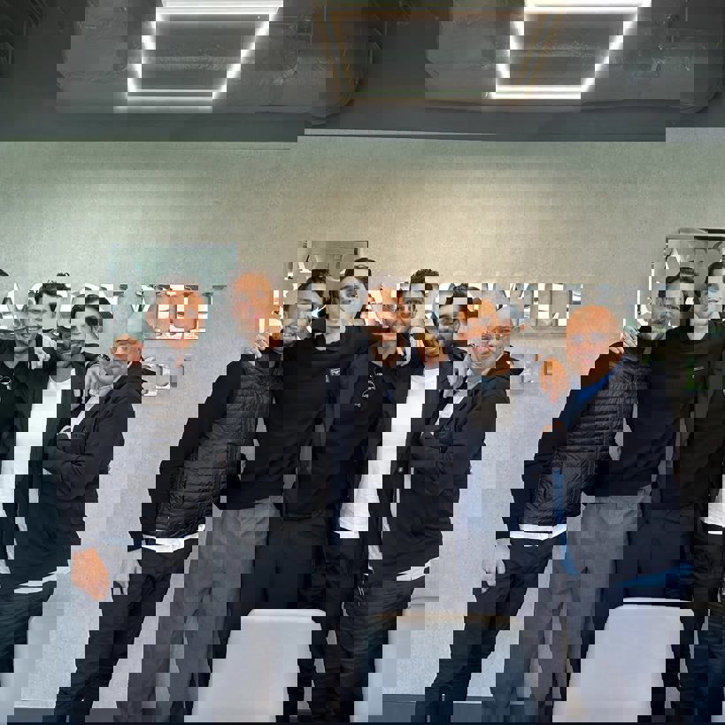 1911725