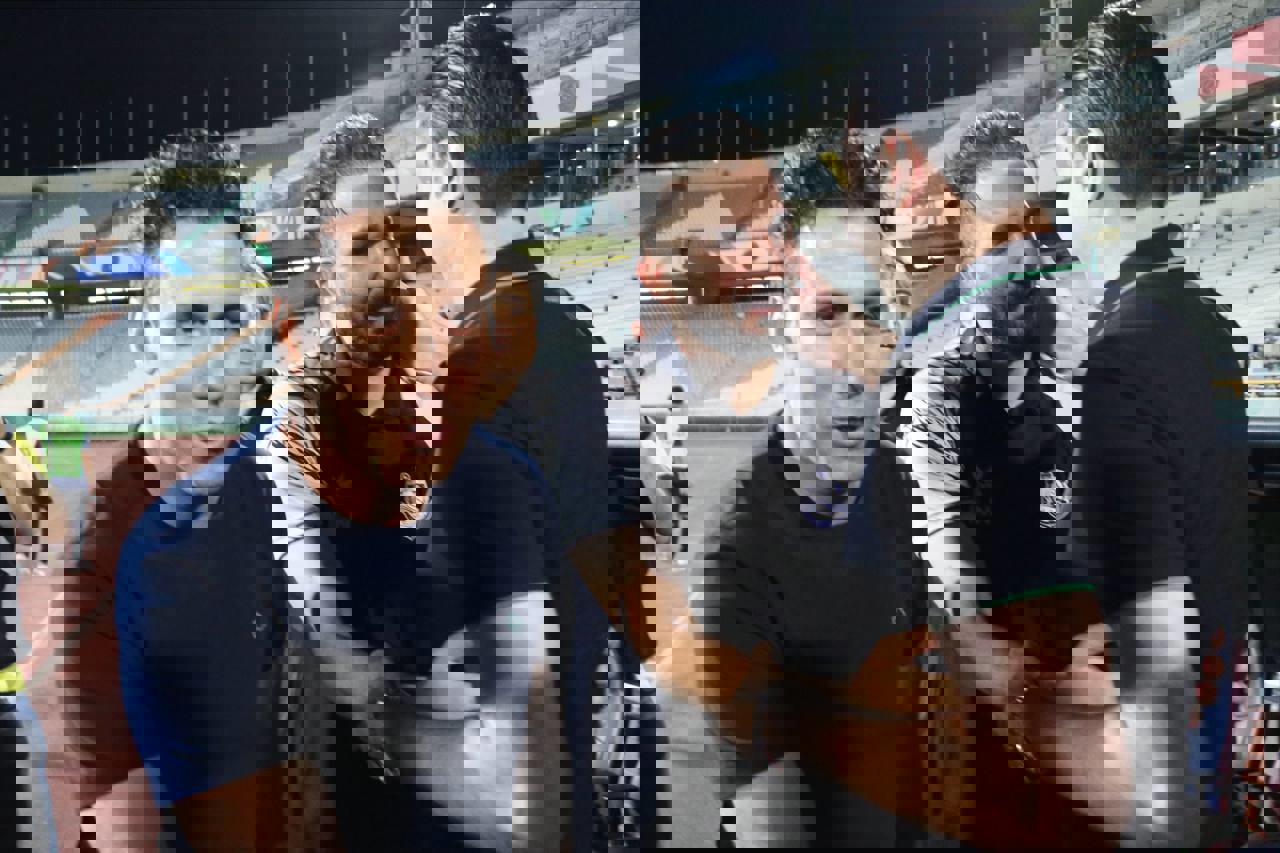 1911413