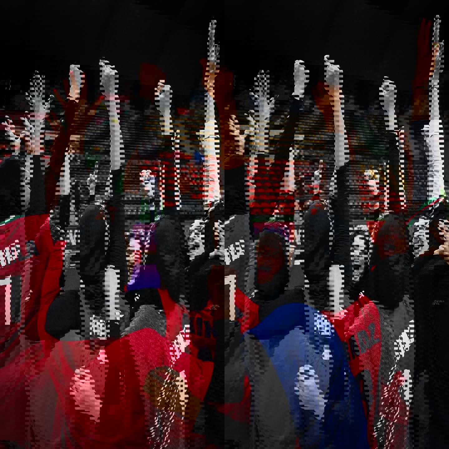 1911515