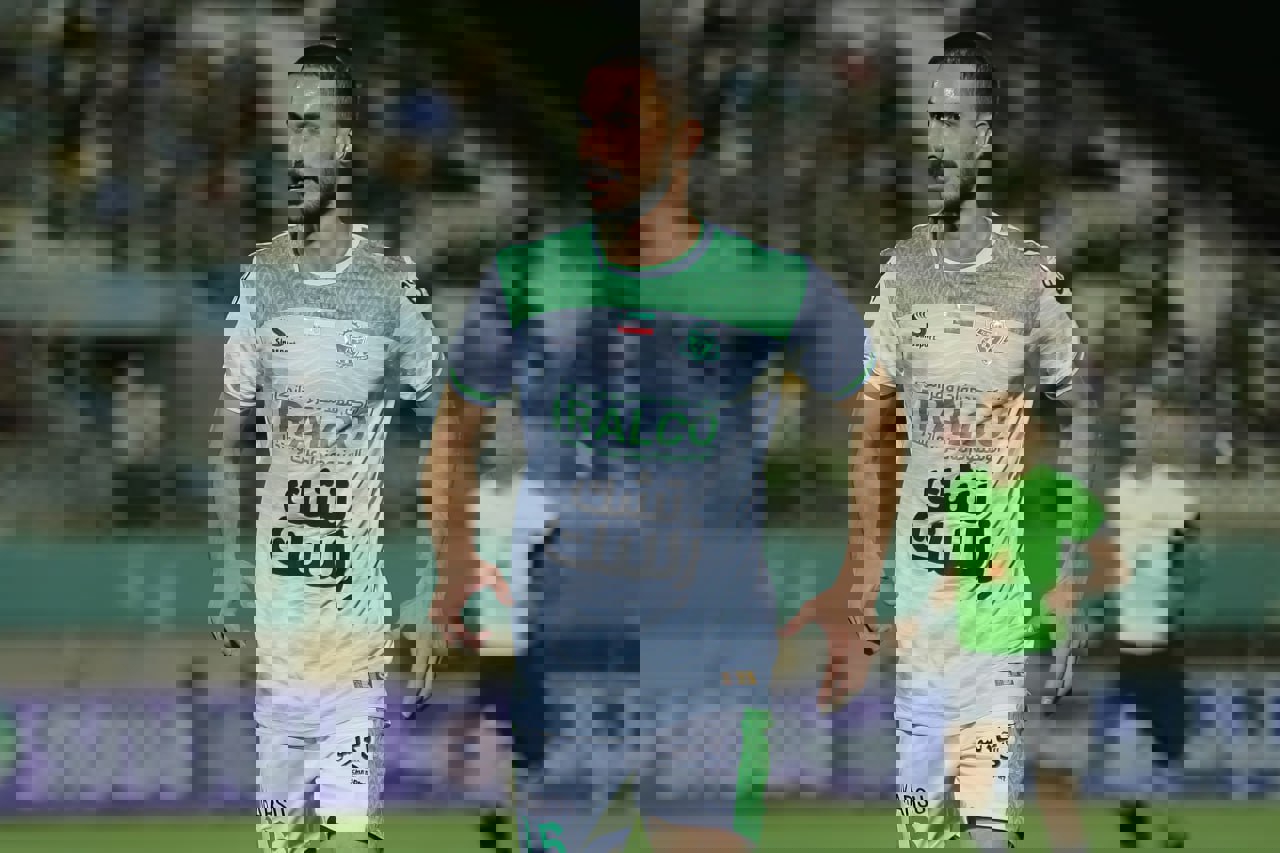 1911589