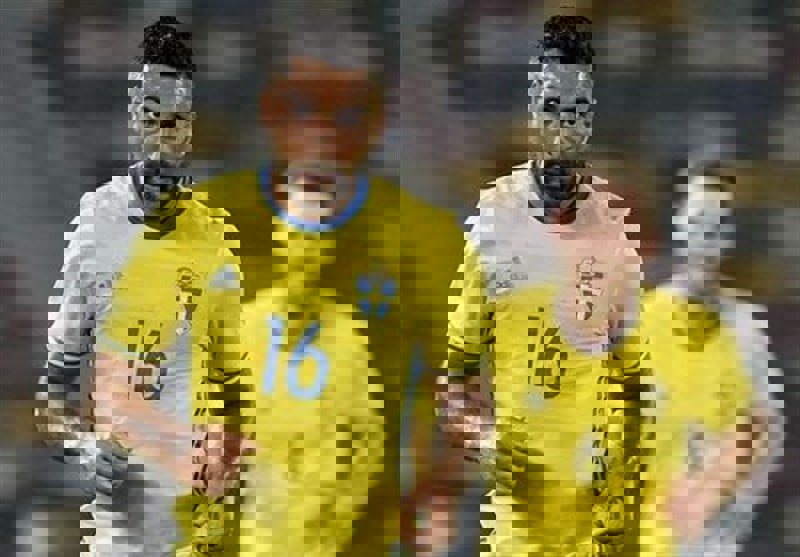1911556