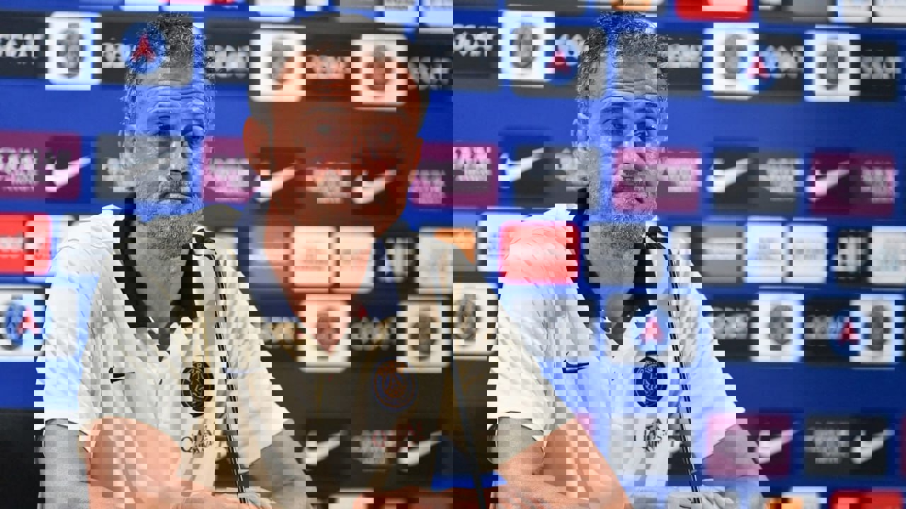 1911649