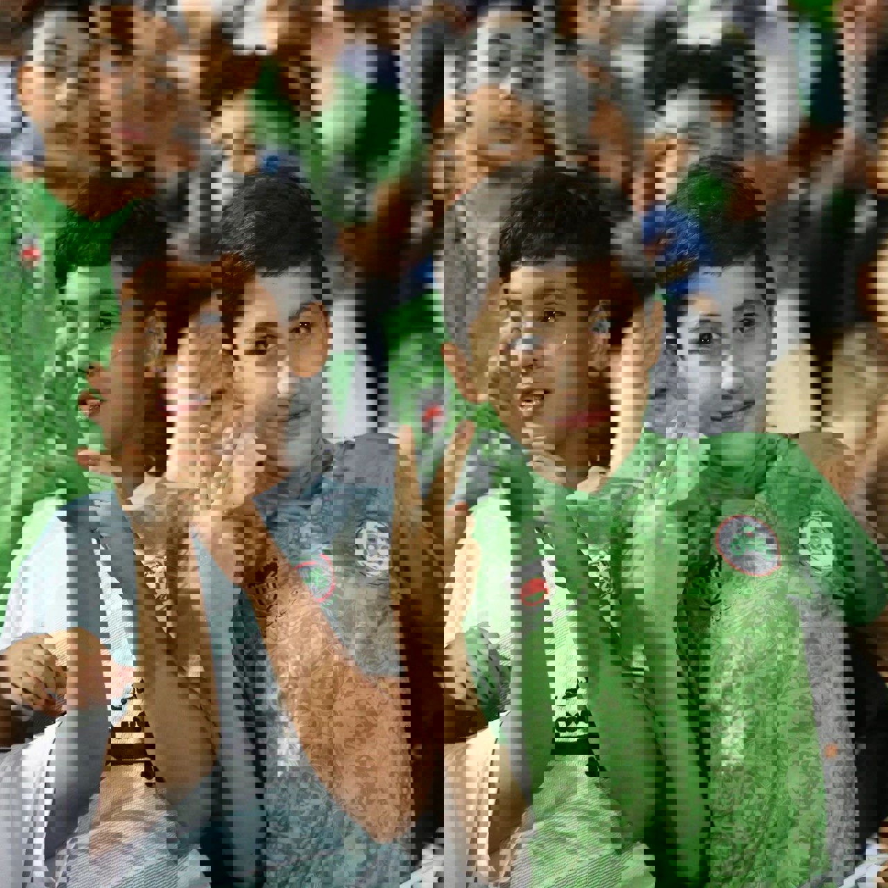 1911890