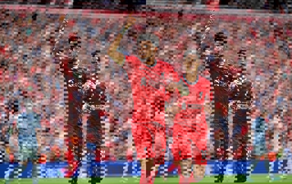 1912085