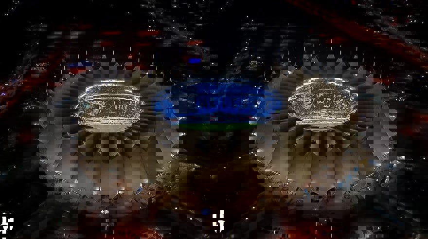 1912370