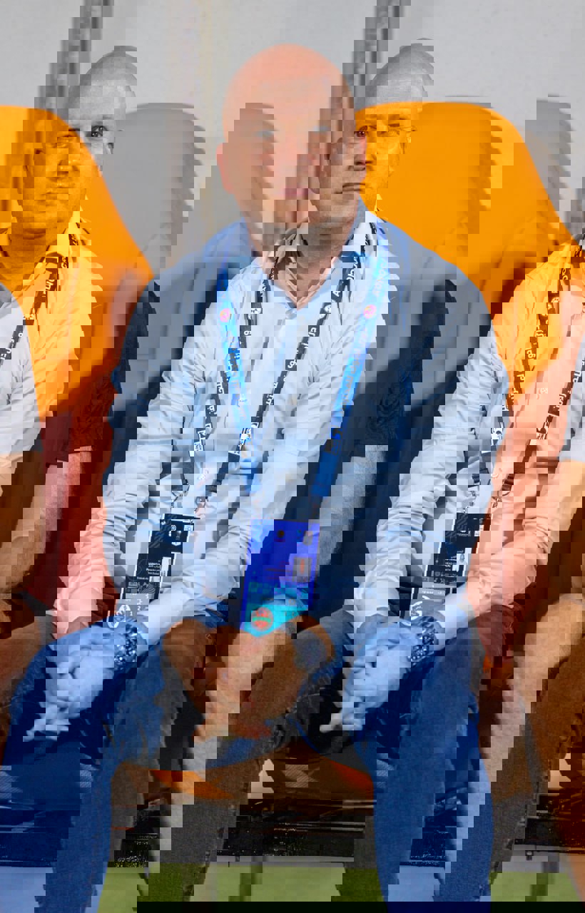 1912582