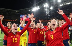 دو مرد نامزد بهترین‌های فوتبال زنان اروپا شدند