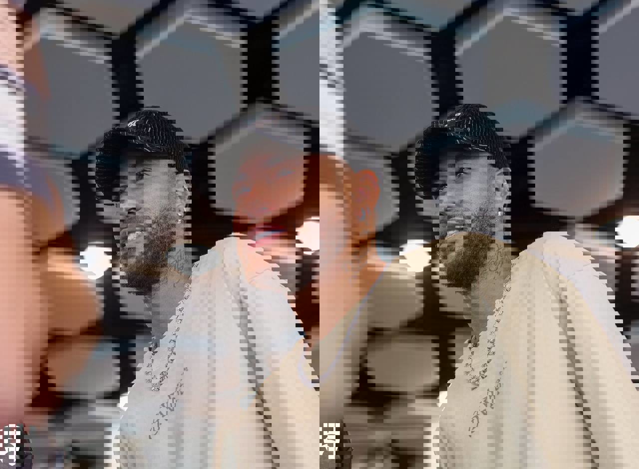 1912764