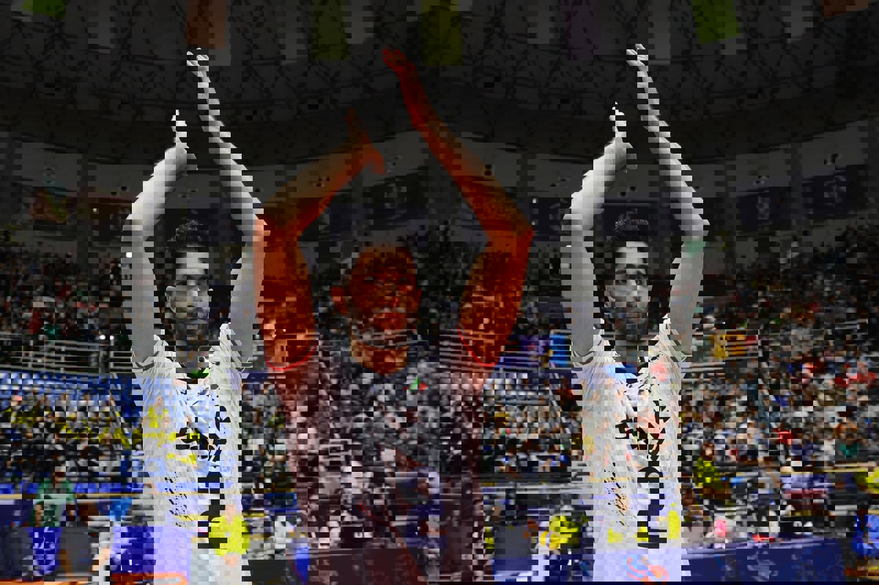 1912871