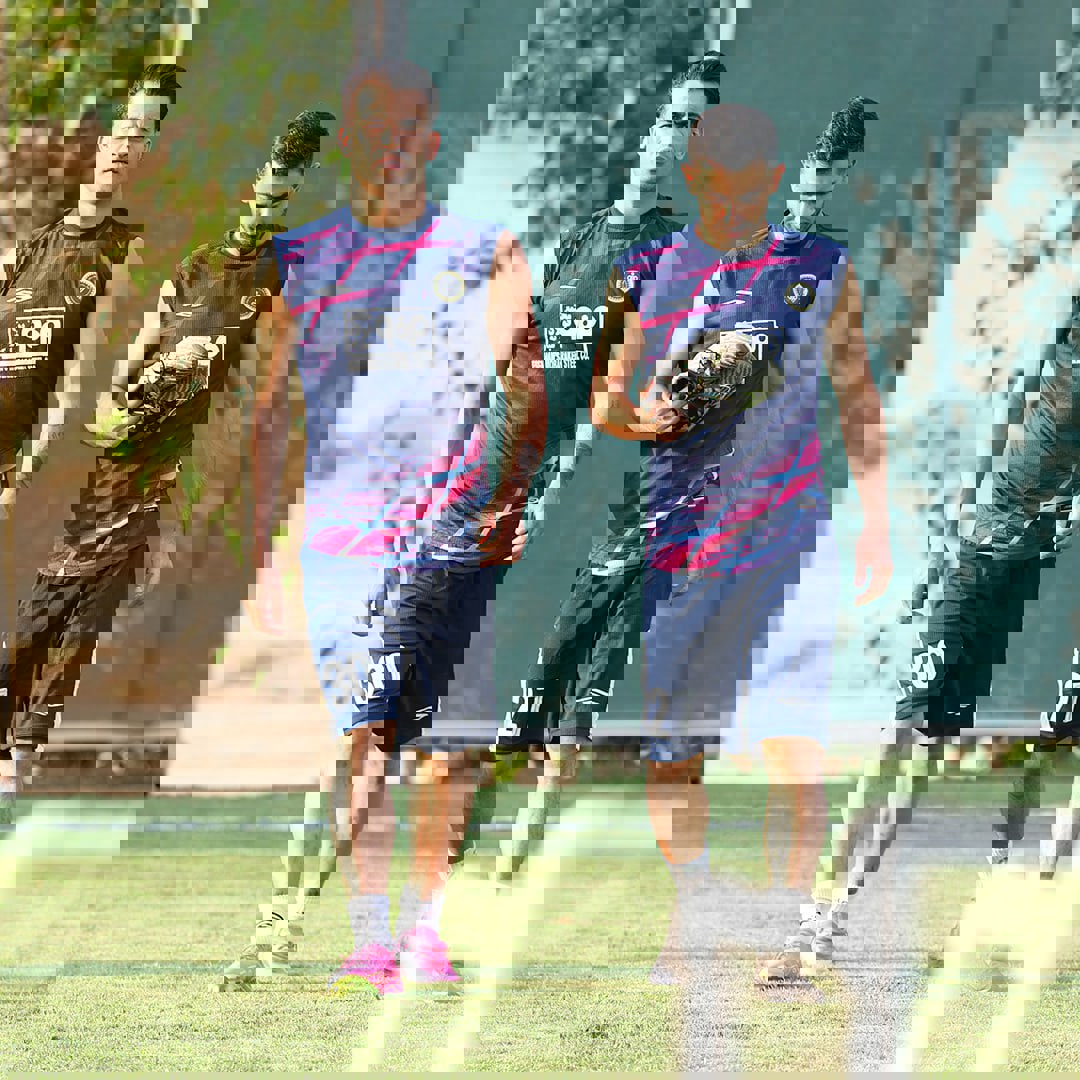 1912865