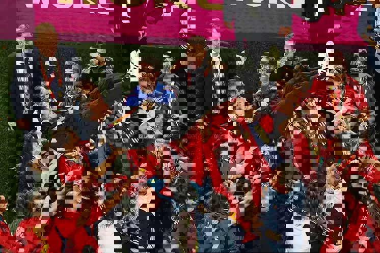 1912740