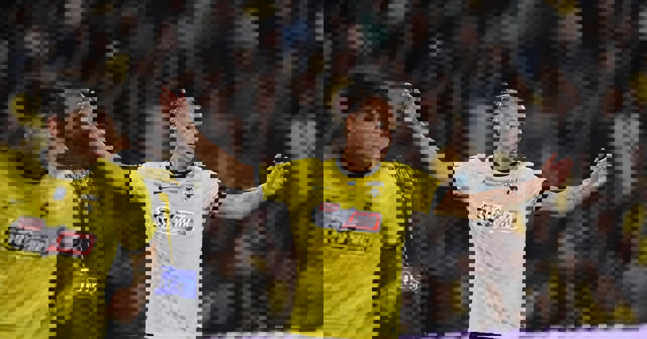 1912984