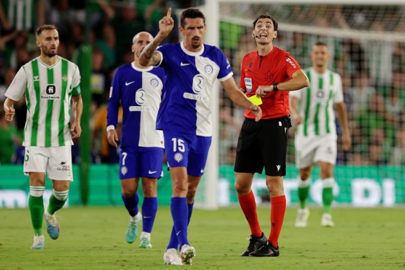 بدون هیجان و خسته کننده: مشکل همیشگی مدعی