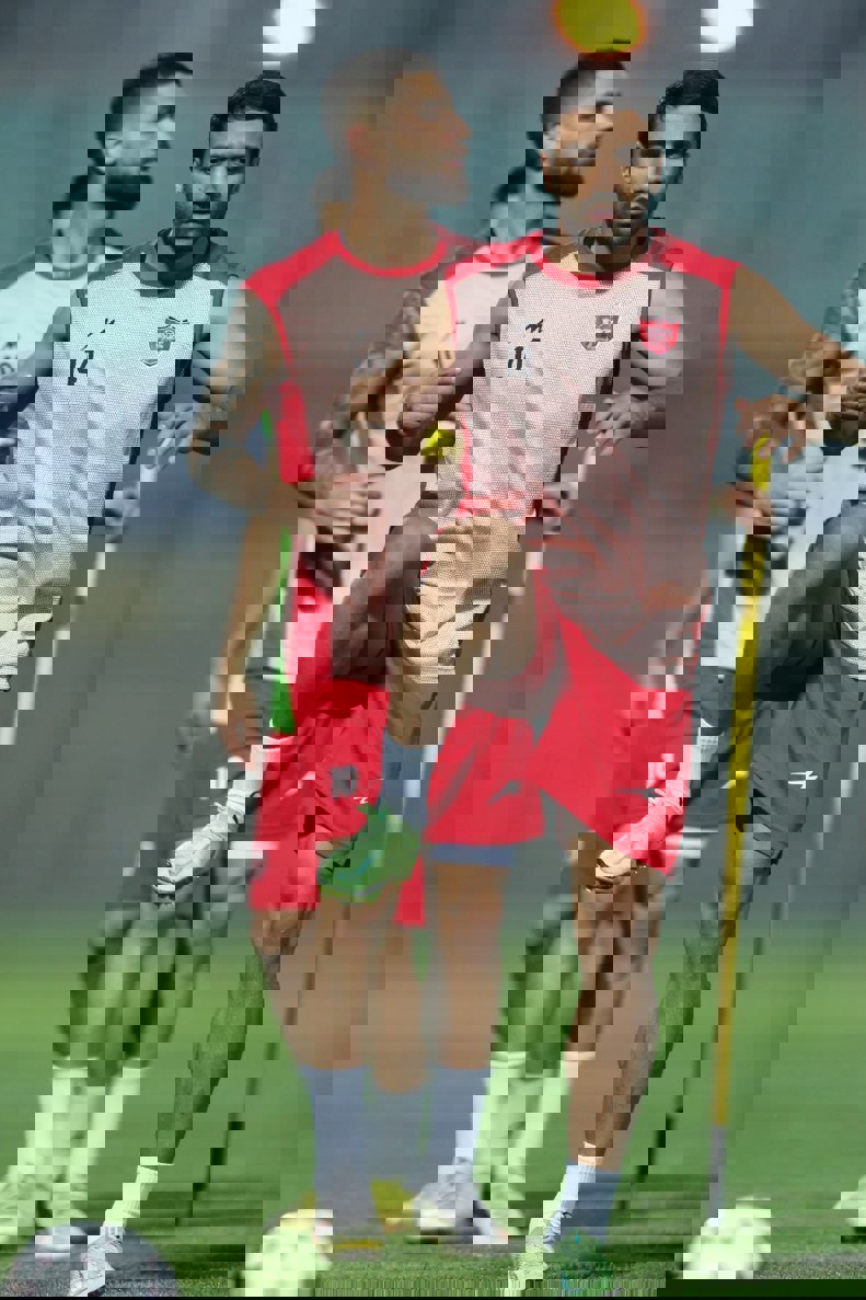 1913422