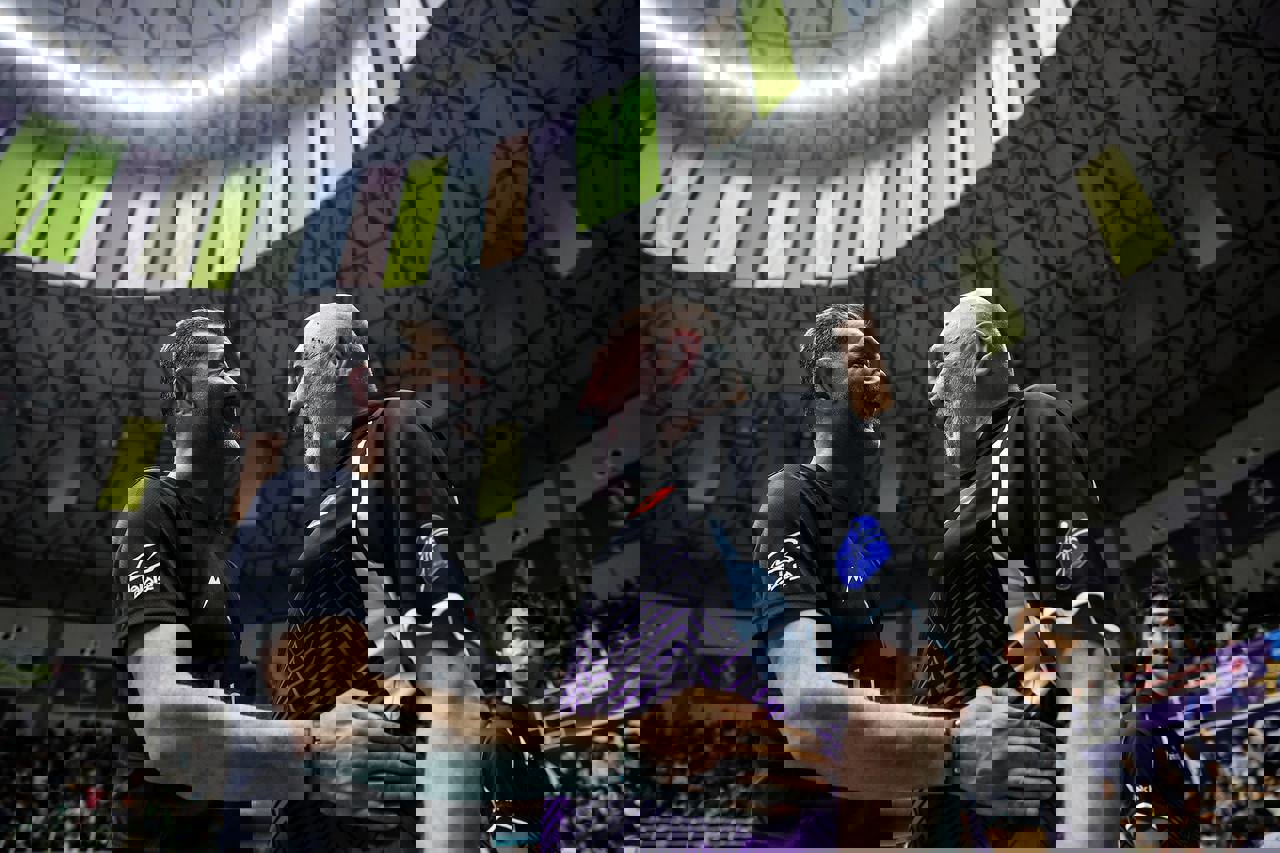 1913019
