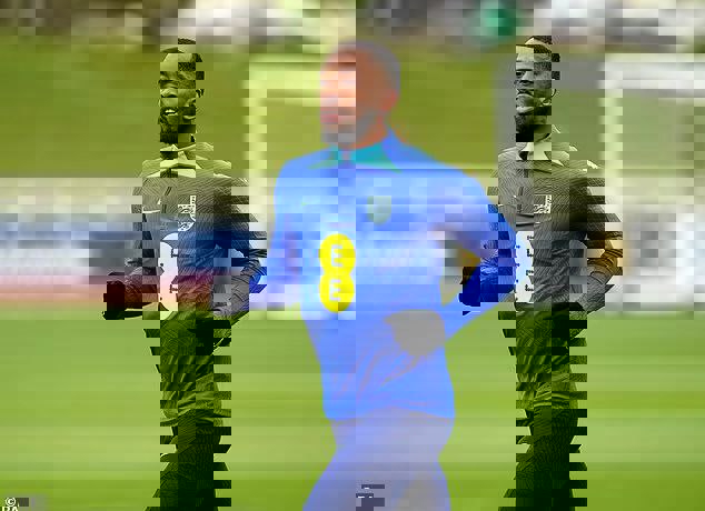 1913557