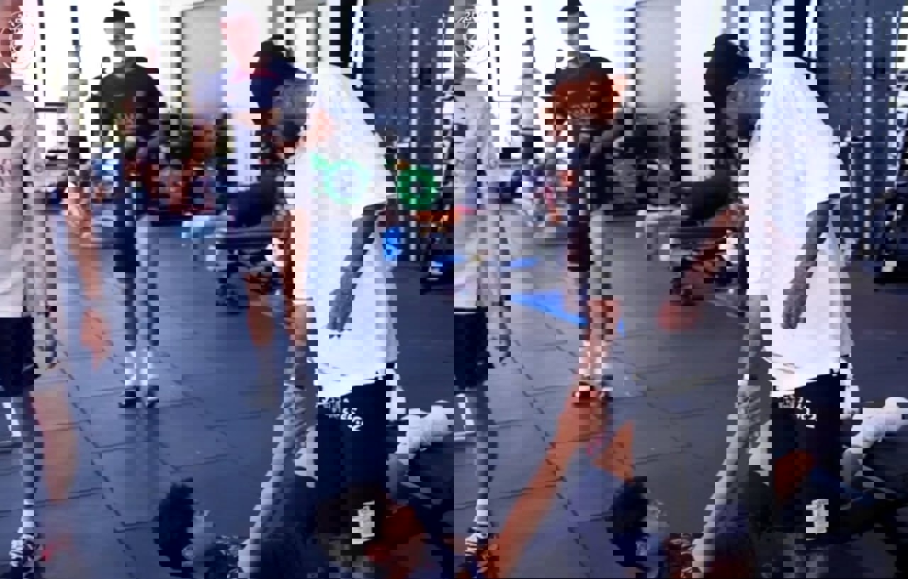1913797