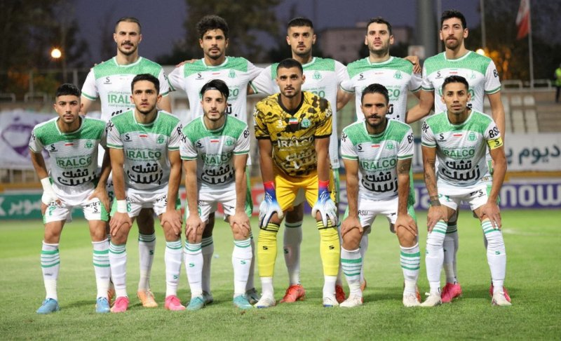 حسینی با این ۱۱ نفر ۹ امتیاز می‌خواهد!