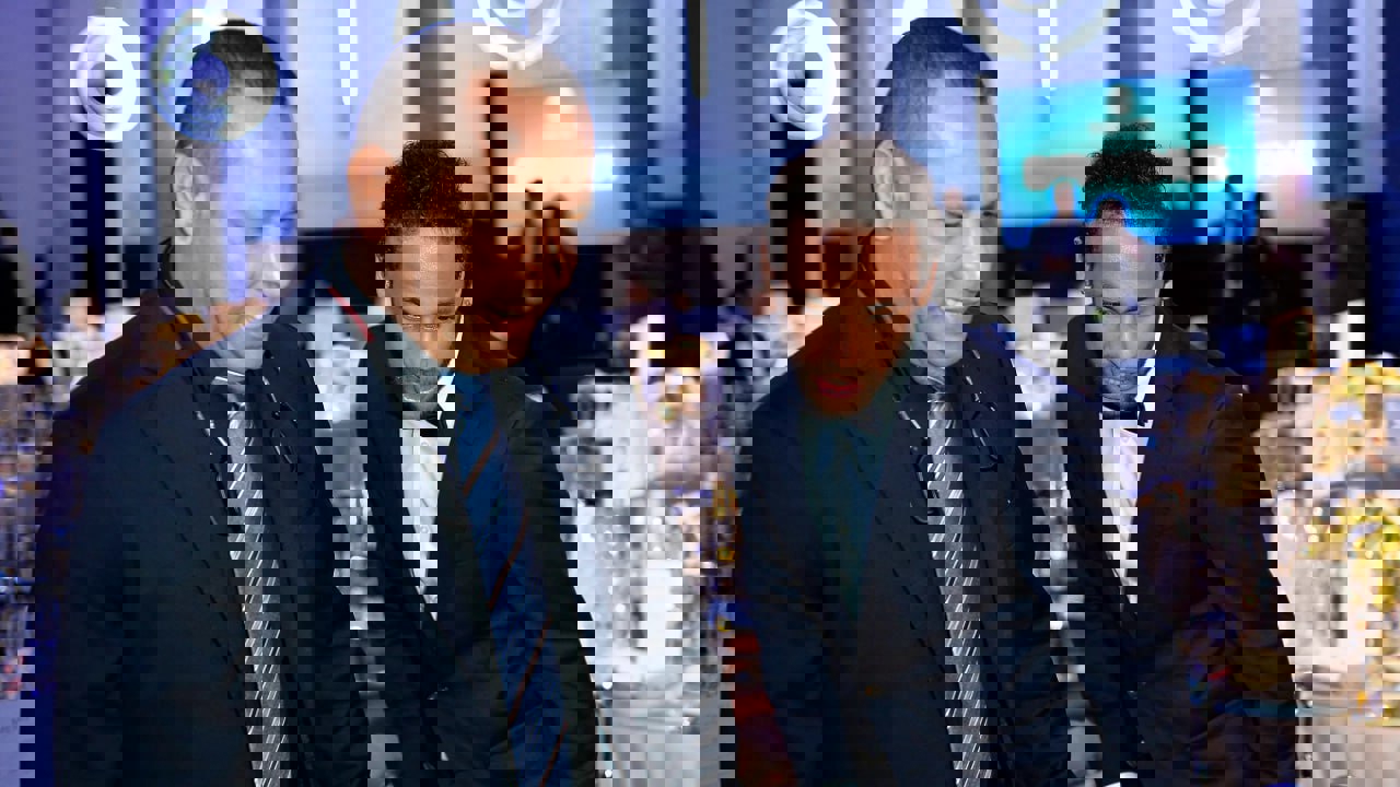 1914177