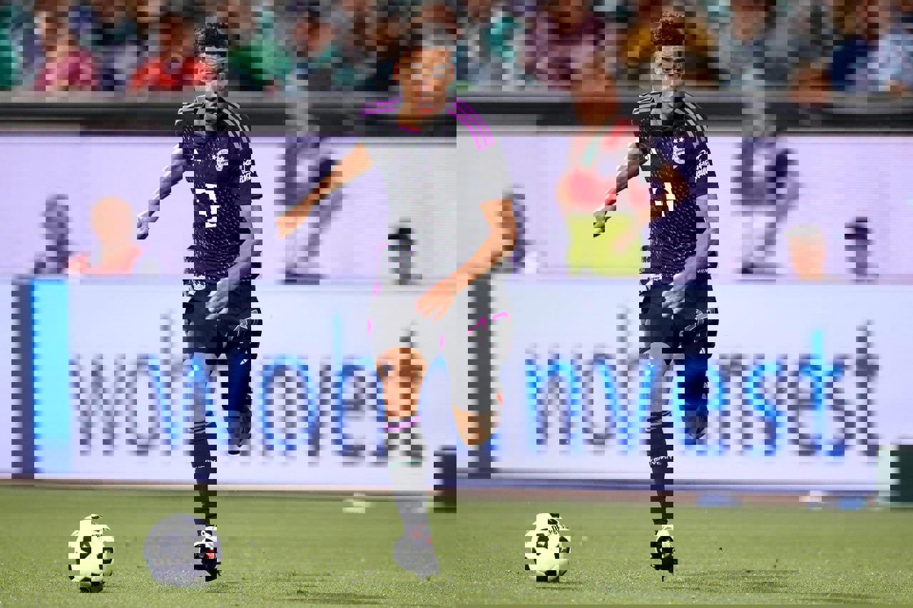 1914374
