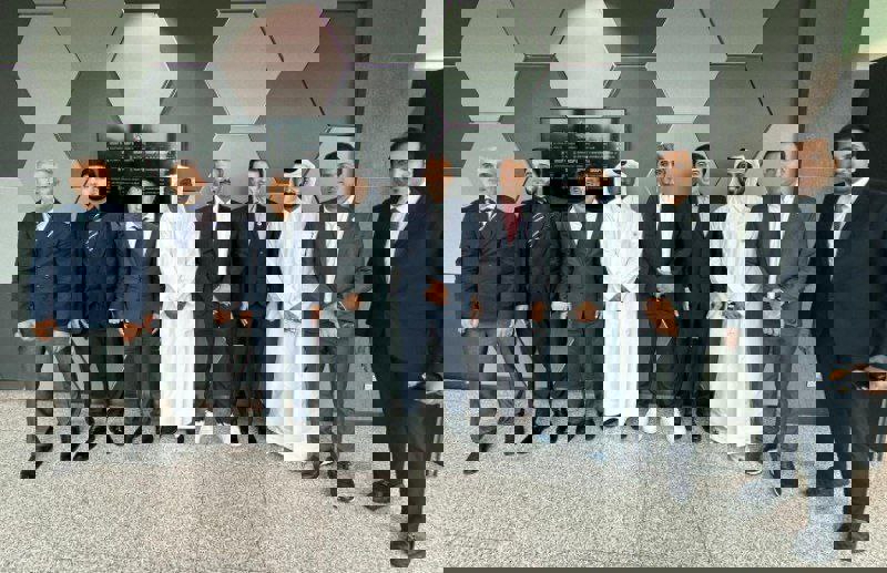 نمایندگان گروه مرگ در مالزی کنار هم لبخند زدند