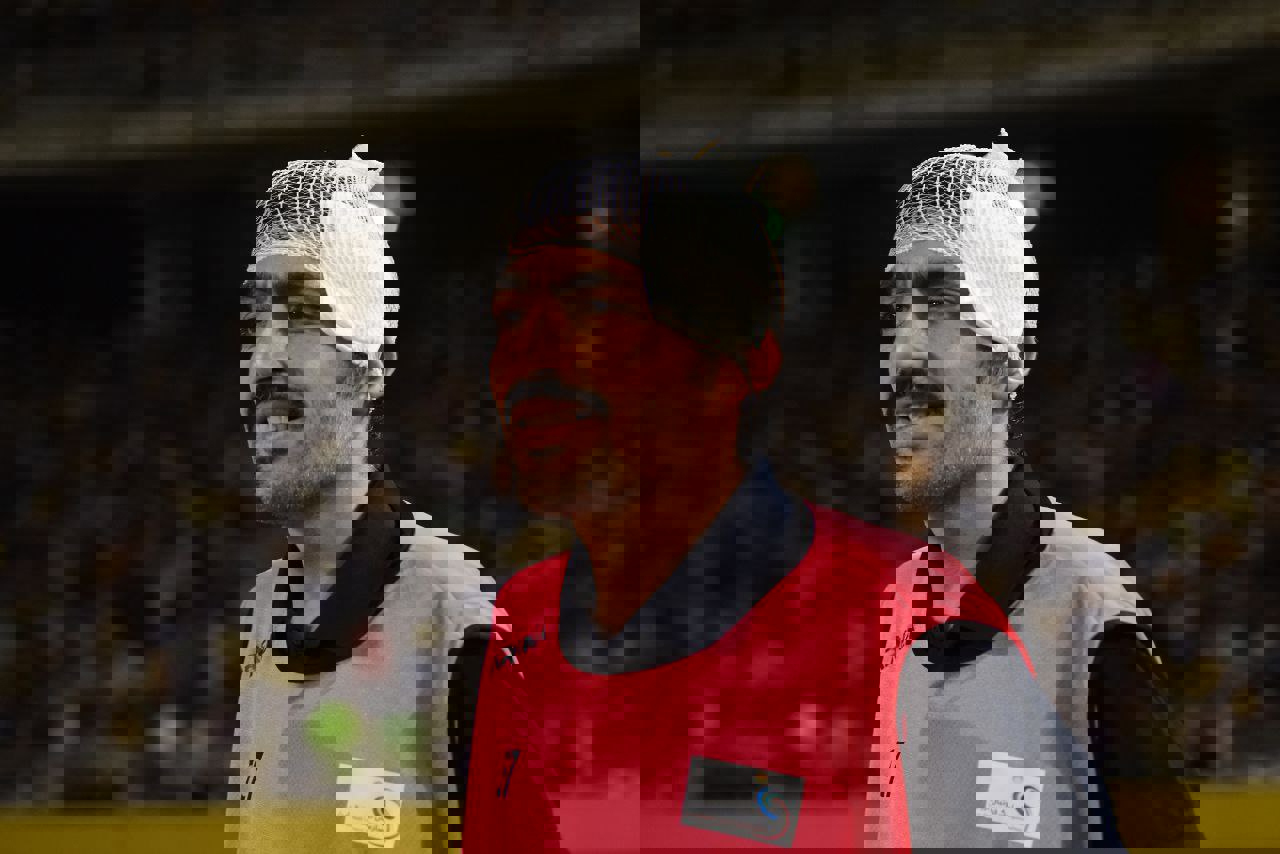 1915573