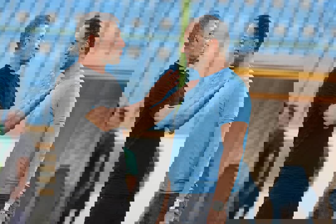 1915219