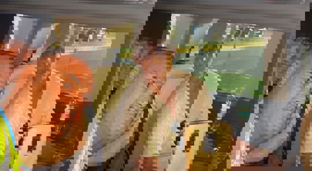 1915185