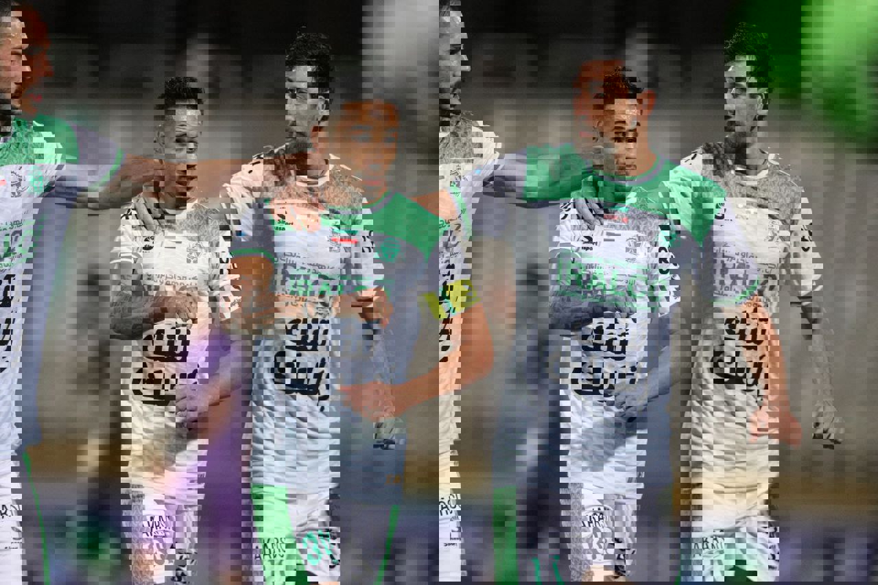 1915298