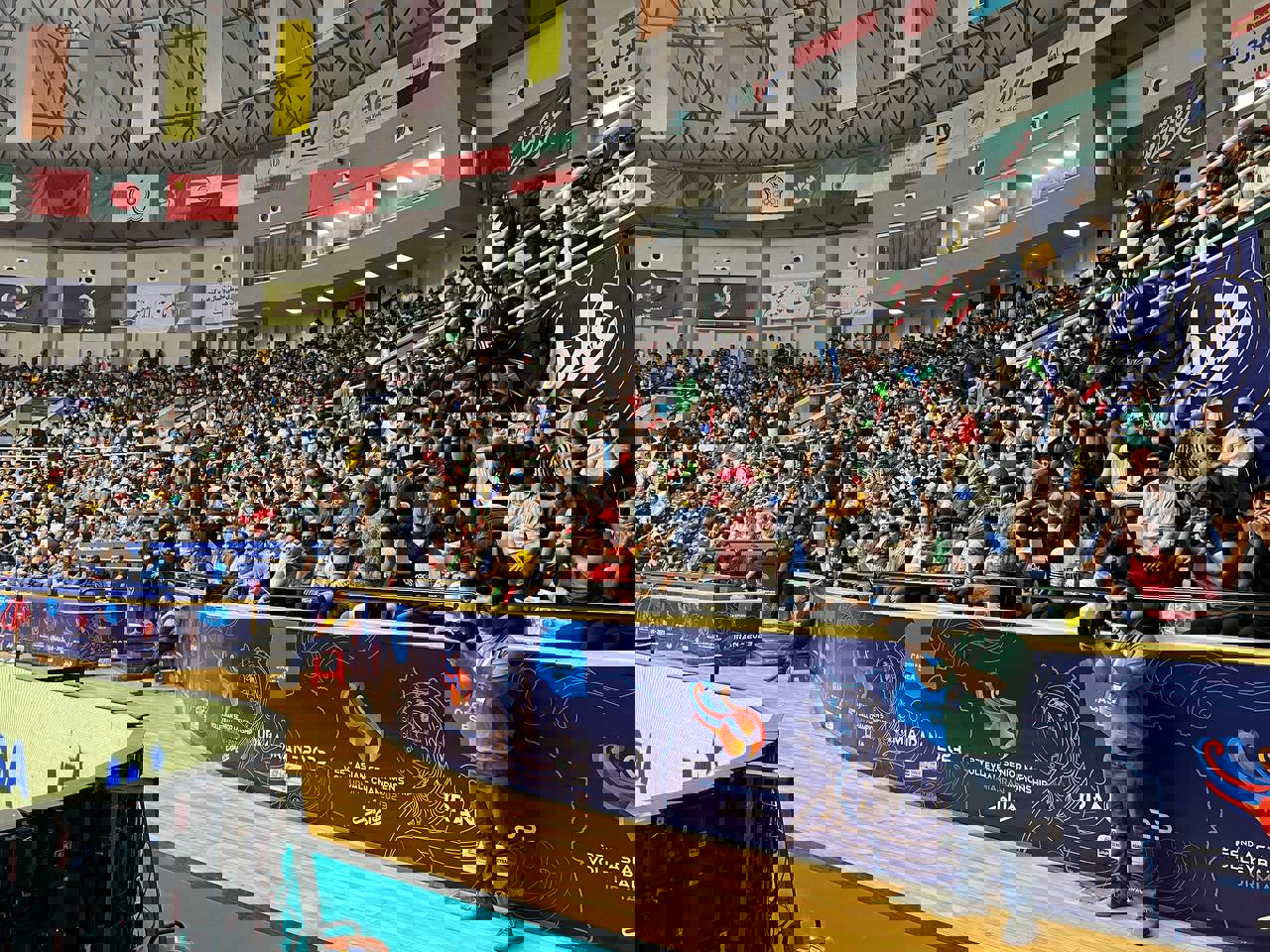 1915424