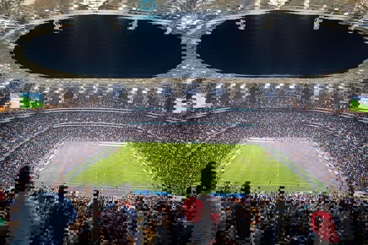 1915332